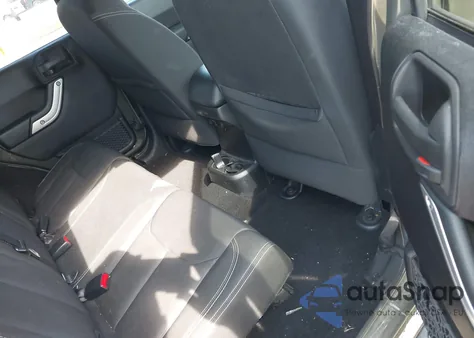 2015 Jeep Wrangler Unlimited Sahara из США, поврежденный, VIN 1C4BJWEG2FL770349